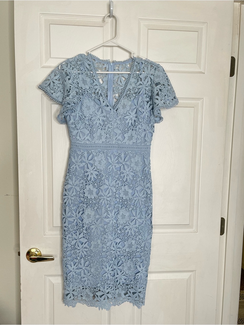 Shoshanna Light Blue Lace Midi Dress with V-Neck and Flutter Sleeves
